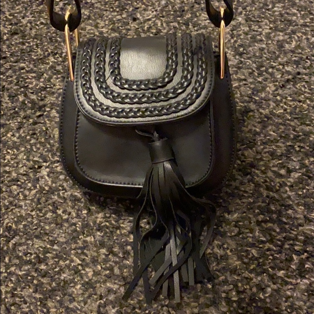 black crossbody bag
